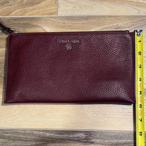 Michael Kors Jet Set Travel Large Pebbled Leather Wristlet Pouch Burgundy - Picture 8 of 9